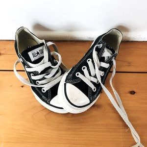 Kids black and white converse